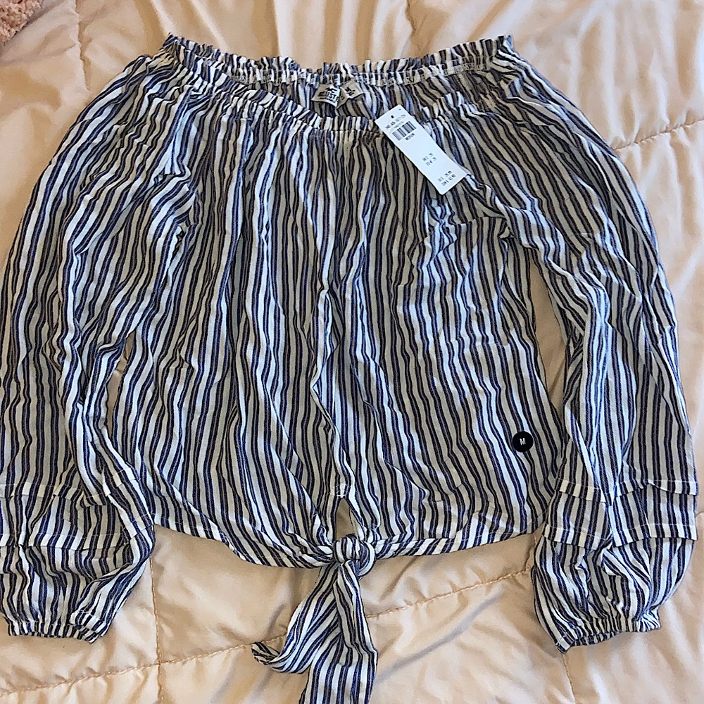 NEW Off-the-shoulder Hollister Striped Top